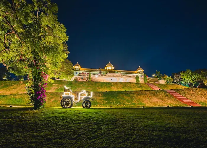 Lalit Laxmi Vilas PalaceVilla